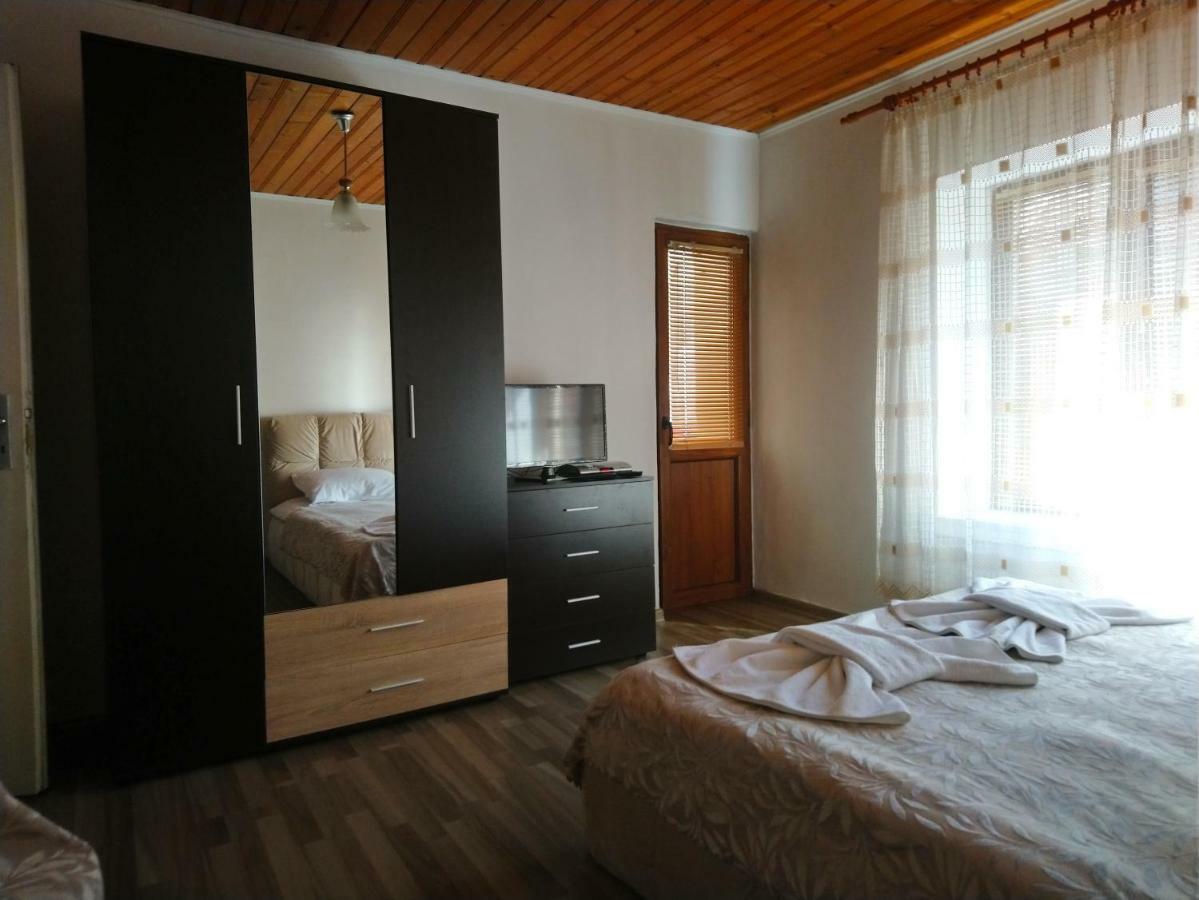Guest House Emmy Trigrad Buitenkant foto